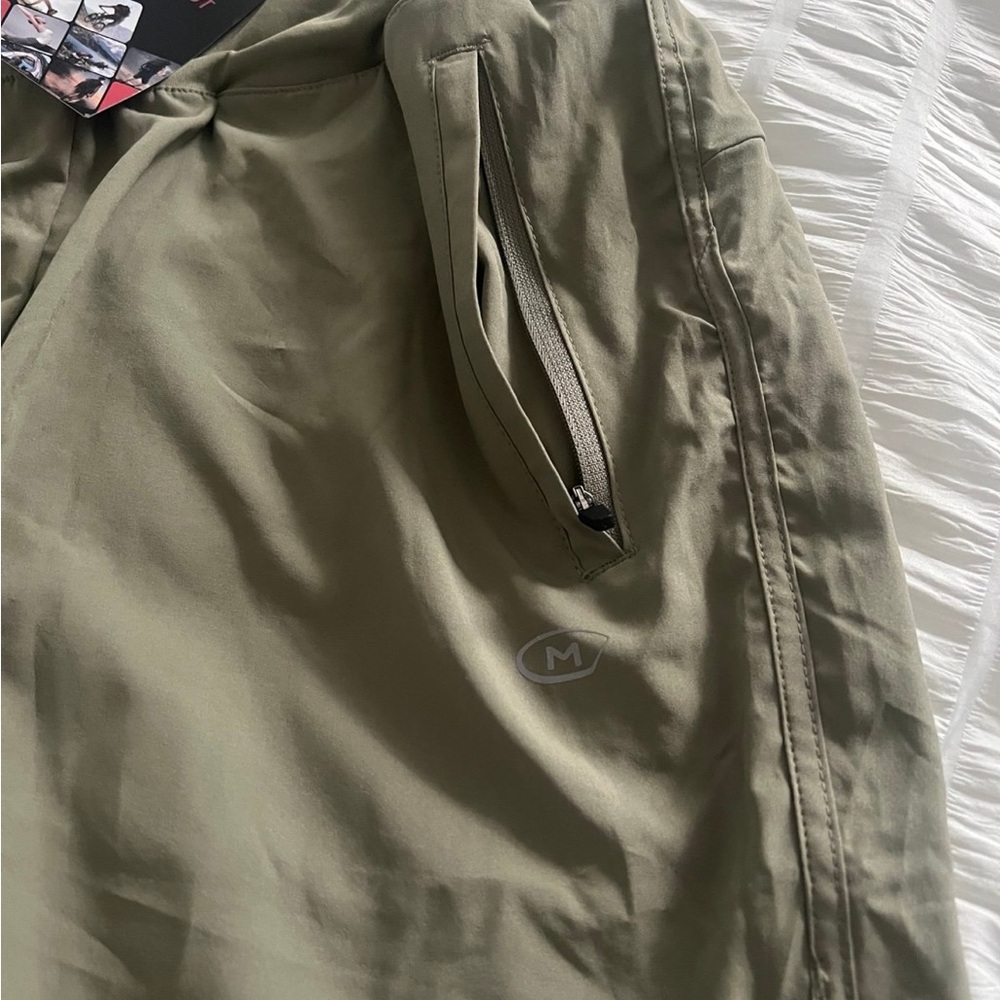 Marmot Olive Green Athletic Shorts/Women’s/Medium - Picture 4 of 5